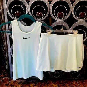 Nike tennis skirt & tank. Tank -M & skirt -S
